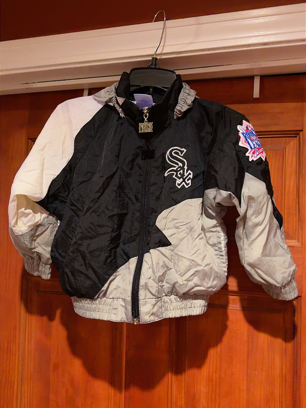 Vintage white Sox windbreaker jacket kids size 4T